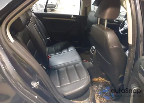 2010 Volkswagen Jetta Limited Edition from USA, damaged, VIN 3VWRZ7AJ7AM120399